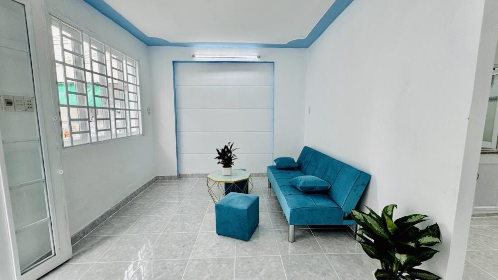 Chính chủ bán gấp nhà sổ hồng riêng 569tr - Vị trí đẹp, tiện ích đầy đủ