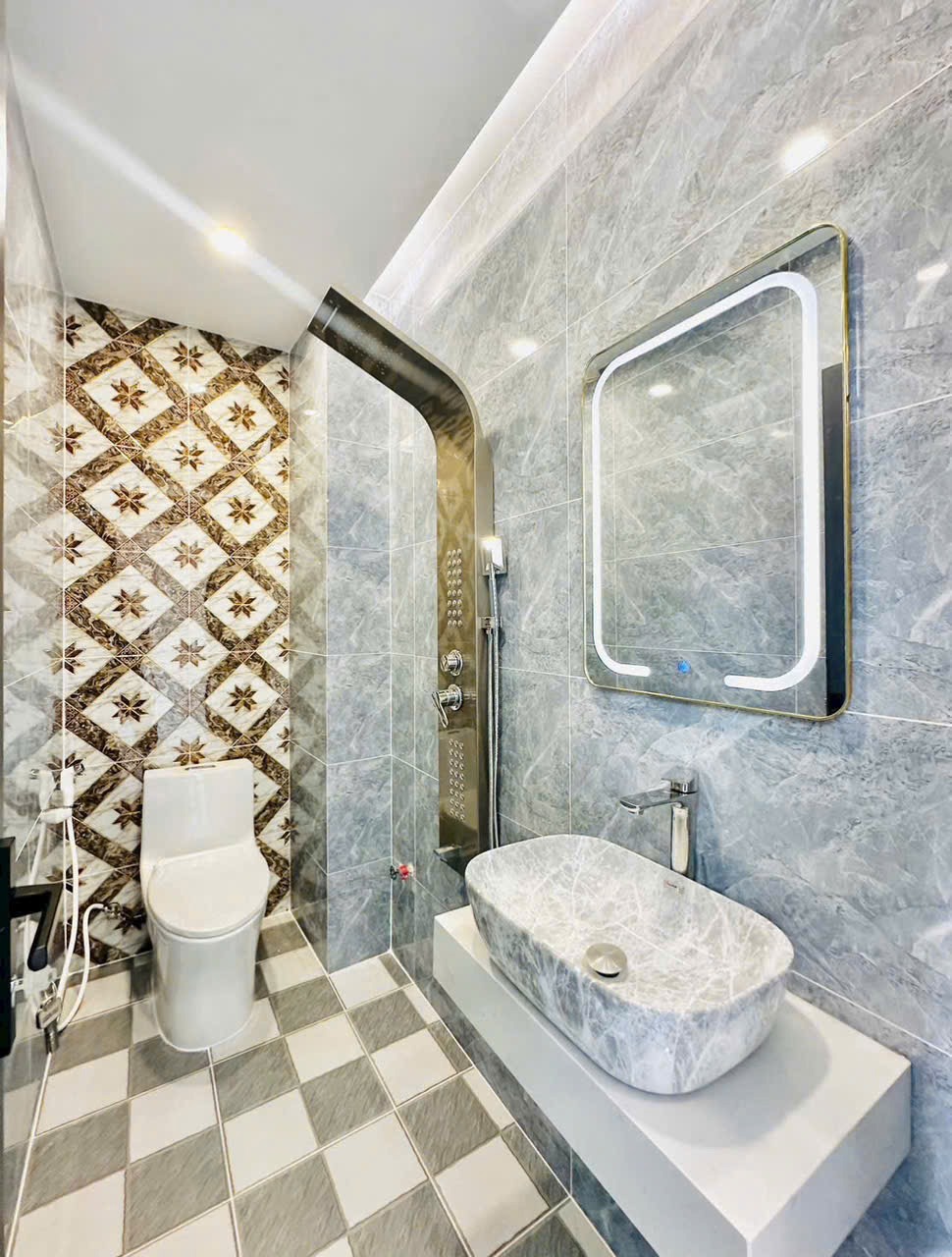 Nhà Hẻm Tây Lân, Bình Tân: 52m2, 3 Lầu, 4PN, Giá 6.4 Tỷ