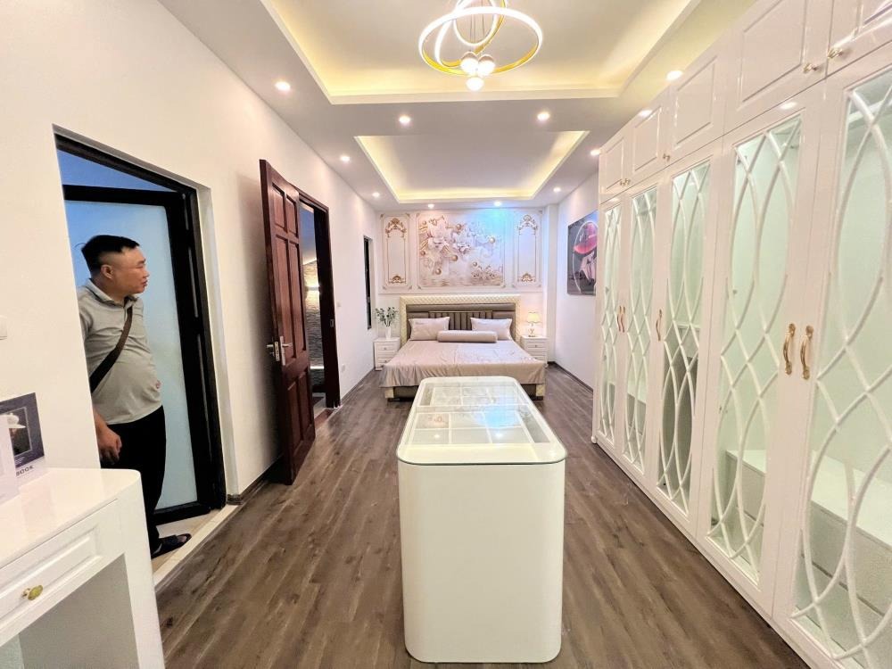 Nhà Mặt Tiền Thanh Xuân - 6 Tầng, Kinh Doanh, Ô Tô Đỗ Cửa - Giá 13 Tỷ
