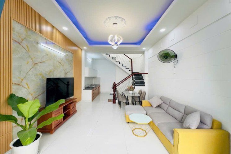Nhà Nở hậu 2 tầng Hẻm xe tải DTSD 70m2 – Lê Văn Khương Q12