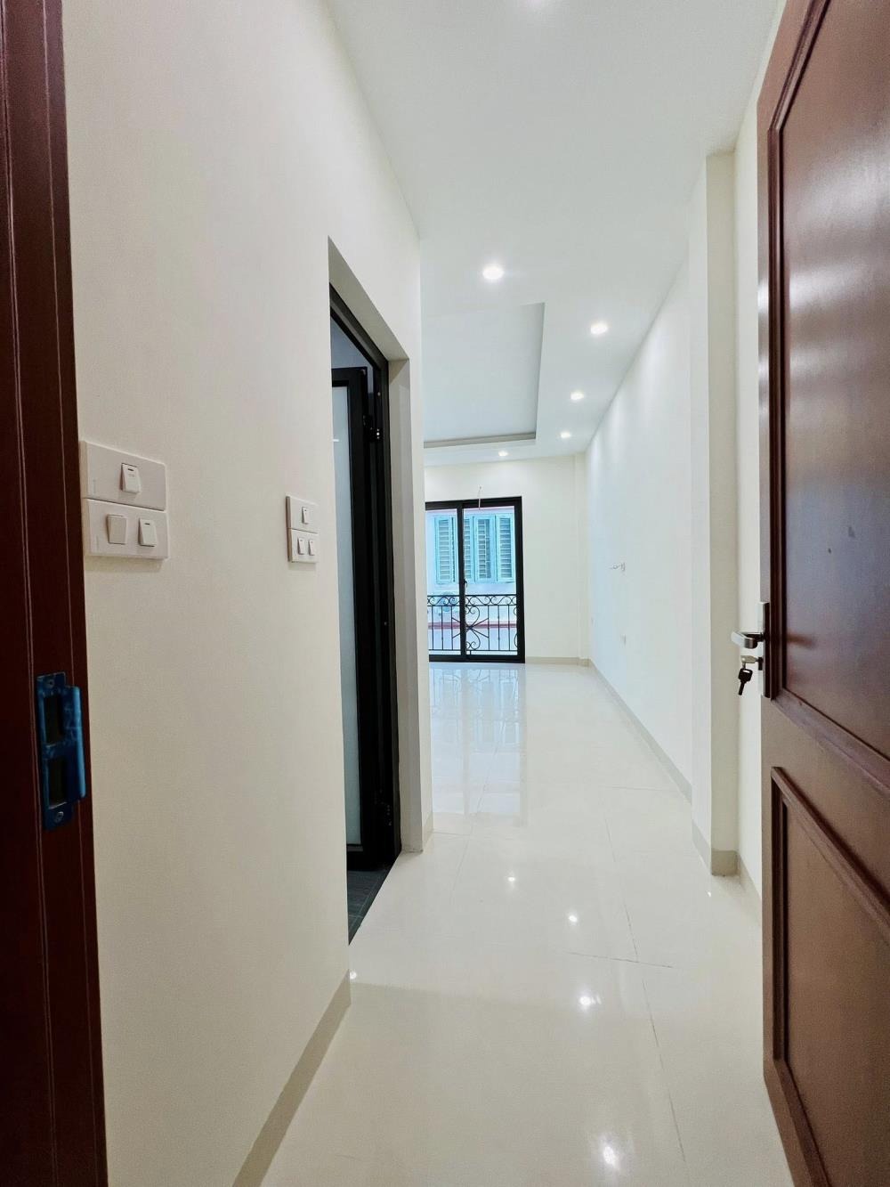 Nhà 6 Tầng, Thang Máy, Mặt Tiền Phú Diễn - 8.6 Tỷ
