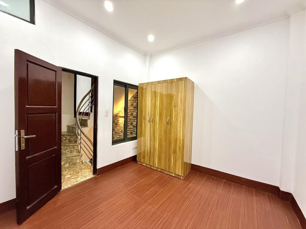 Bán nhà Khương Trung, Thanh Xuân: Đẹp Full Nội Thất, Ngõ Thông, Gần Ô Tô