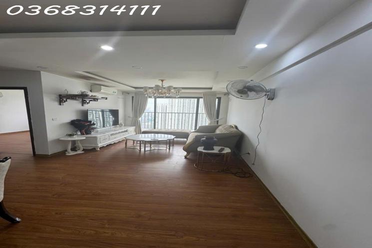 Mình là chính chủ căn hộ số 02 tầng 2x tại tòa 27a3 Chung cư GreenStar - 234 Phạm Văn Đồng