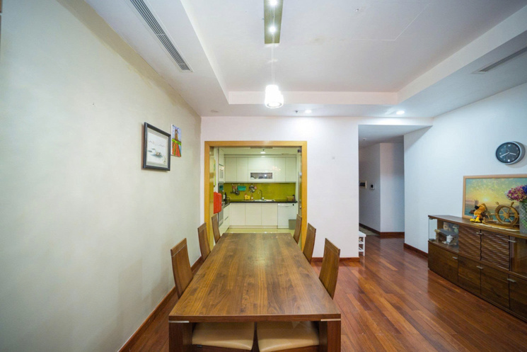Căn to giá rẻ tại ROYAL CITY giá đẹp nhà tầng cao 