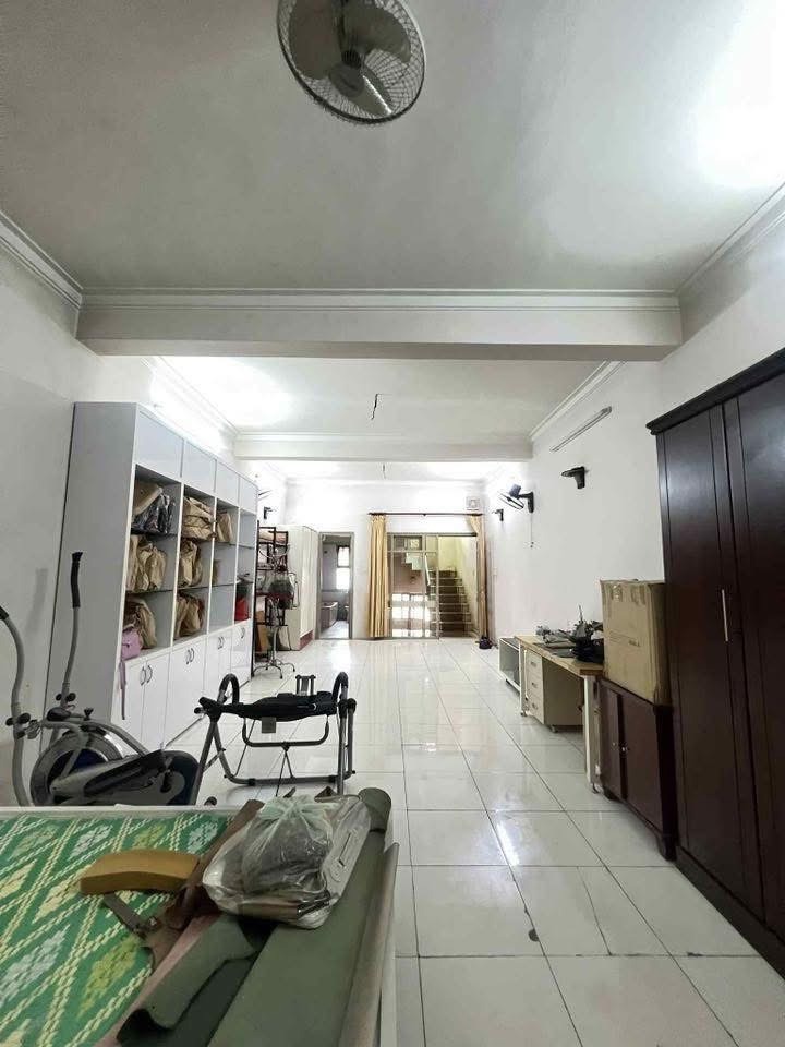 Phân Lô Hoàng Quốc Việt - Cầu Giấy 65m², 5 Tầng, Mặt Tiền 4.5m - Giá 1.5 tỷ