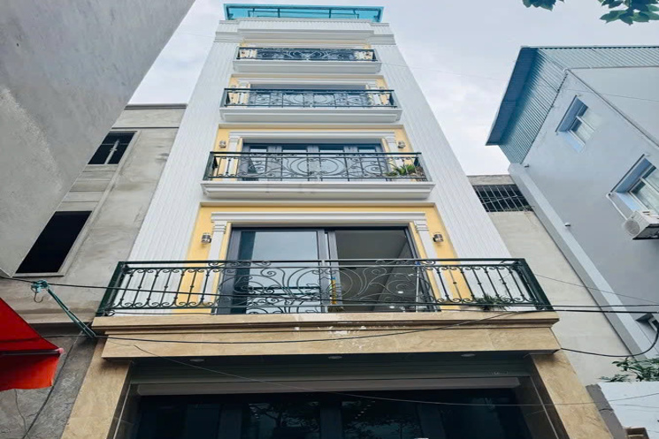 NHÀ MỚI XÂY ĐỘC LẬP 2 THOÁNG Ô TÔ VÀO NHÀ Ngọc Thụy 48m2 X 7 tầng X 13.05 tỷ Long Biên