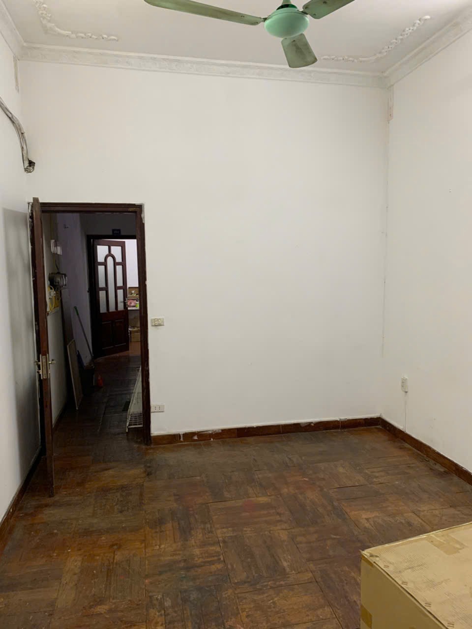 Cho Thuê Mặt Bằng Kinh Doanh, Văn Phòng Đỗ Ô Tô - Giá Tốt