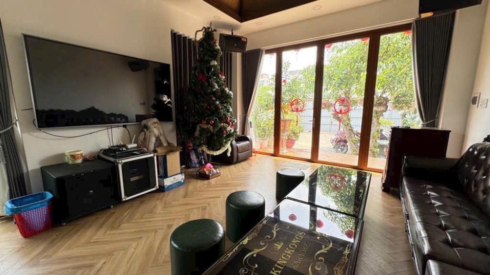 Bán Siêu Phẩm Nhà Vườn Hồ Bơi Riêng, View Kênh, Mặt Tiền 26m - Quận 12