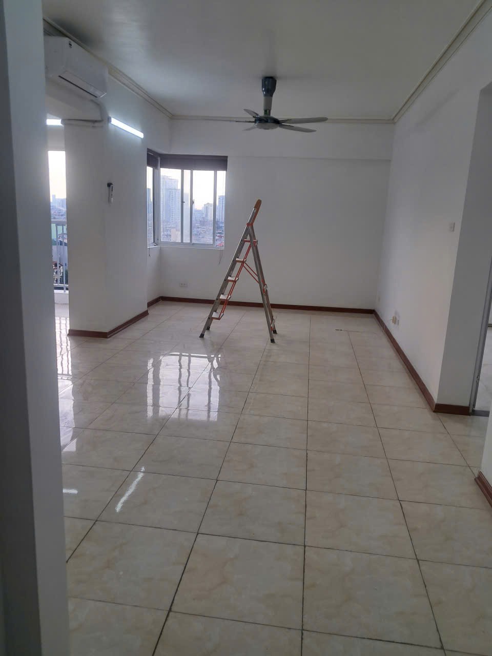 Bán căn hộ 3 phòng ngủ Lilama Lĩnh Nam - Giá 5.4 tỷ - Pháp lý rõ ràng