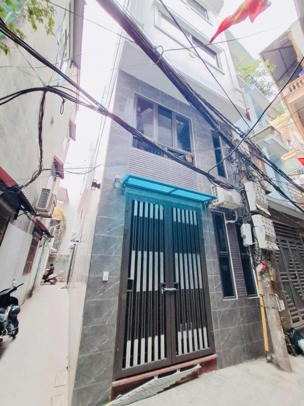 Bán nhà Khương Hạ - Vị trí đẹp, gần hồ, ô tô vào tận nơi