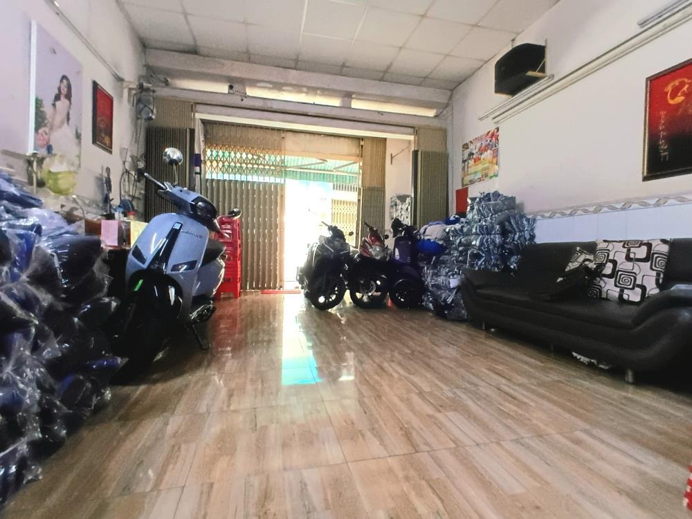 Bán nhà đường Bùi Thế Mỹ, Quận Tân Bình - 77m², Hẻm Xe Hơi, Giá 8.3 tỷ