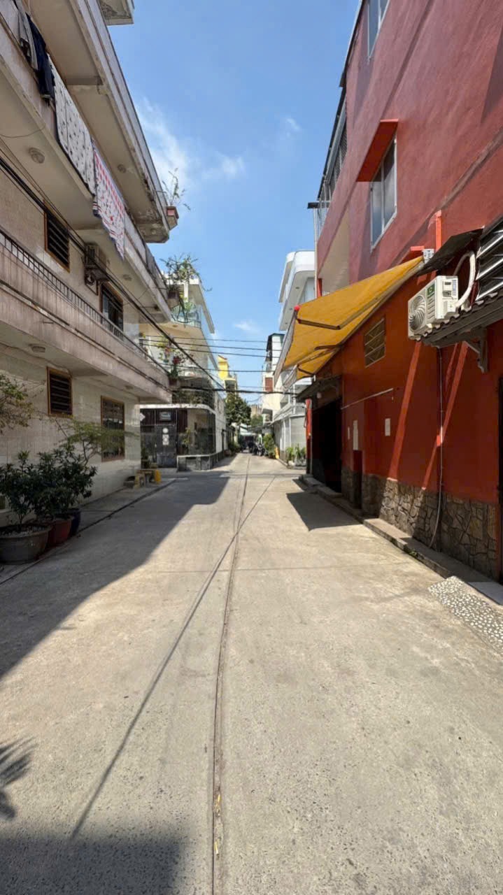 Bán CHDV 10 Phòng Quận 11: Full Nội Thất, Thu Nhập 45Tr/Tháng