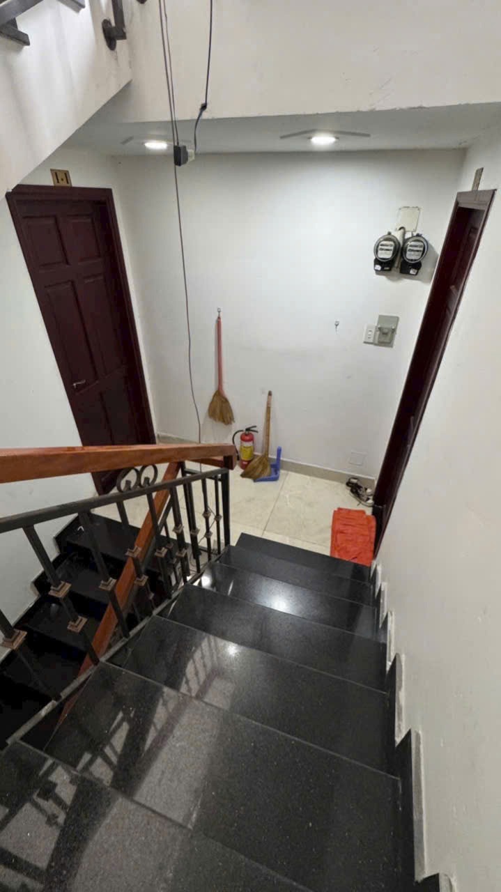 Bán CHDV 10 Phòng Quận 11: Full Nội Thất, Thu Nhập 45Tr/Tháng