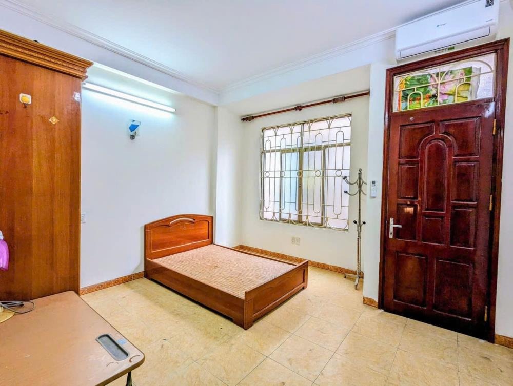 Bùi Xương Trạch - Nhà Góc 2 Mặt Thoáng, 100m Ra Phố - Giá 6.9 T