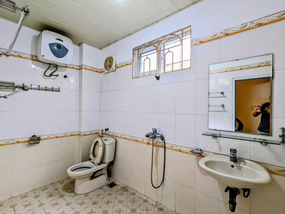 Bùi Xương Trạch - Nhà Góc 2 Mặt Thoáng, 100m Ra Phố - Giá 6.9 T