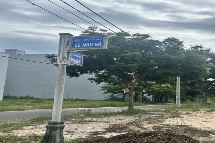 Lô đất 2 mặt tiền Lê Như Hổ . DT:182m , ngang hơn 9m