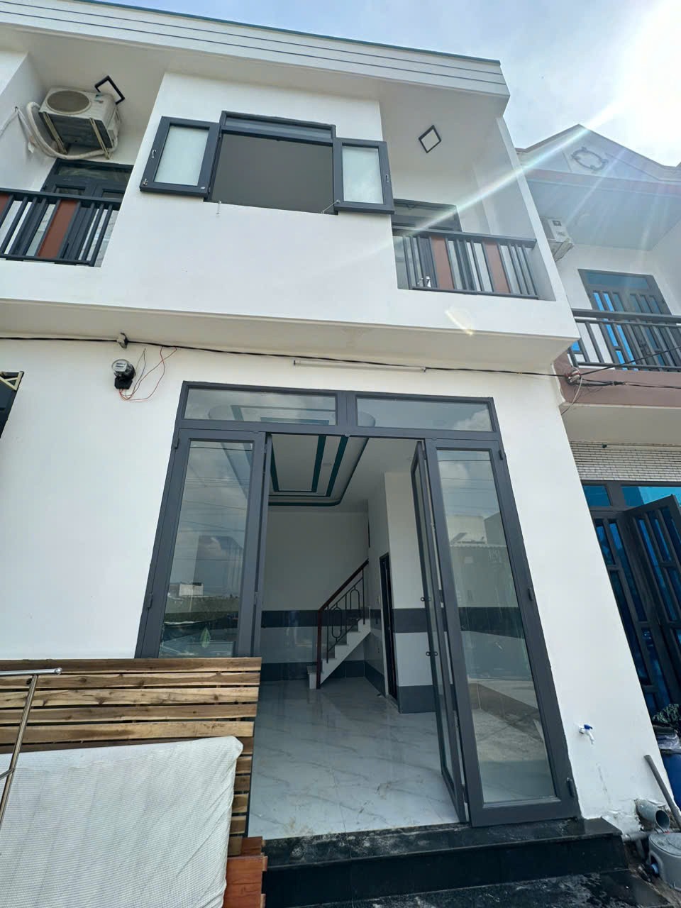 Bán Nhà Gần Chợ Hóc Môn - Giá 690 Triệu - Sổ Hồng Riêng