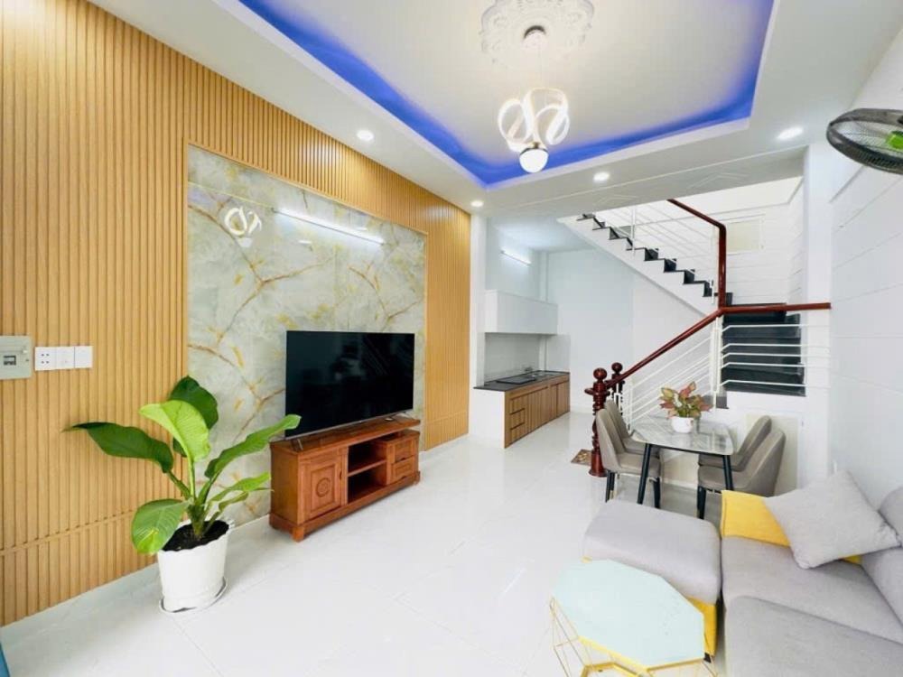 Nhà Nở Hậu 2 Tầng, Hẻm Xe Tải, 70m2, Lê Văn Khương, Quận 12 - Giá 3.95 Tỷ