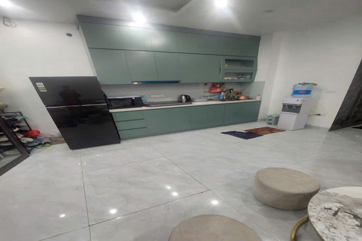 Nhà Âu Cơ - 10m ra phố - 5 tầng thang máy giá 11,6 tỷ