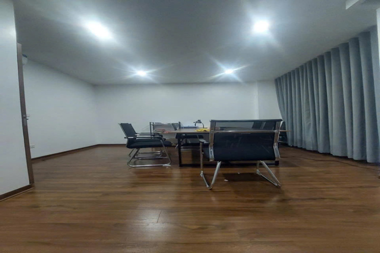 Nhà Âu Cơ - 10m ra phố - 5 tầng thang máy giá 11,6 tỷ