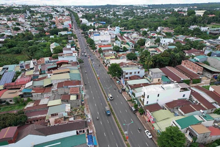 Nhà Mặt tiền Kinh Doanh Lê Duẩn đường qh rộng 30m 
Ngay gần ĐHTN khu vực kinh doanh sầm uất
DT :