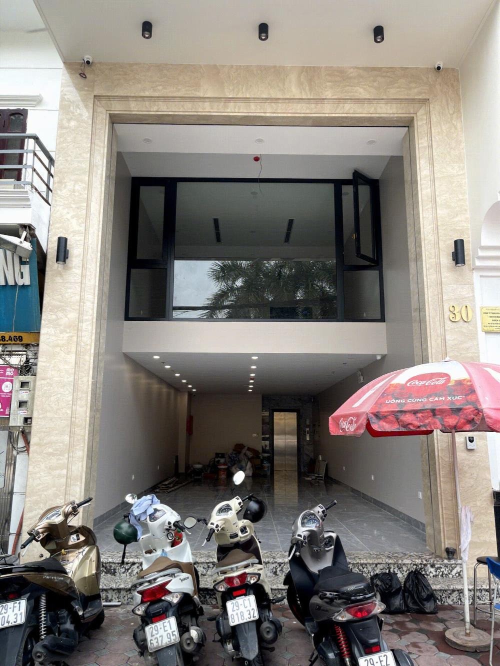Chính chủ bán/cho thuê nhà phố 90m² mặt tiền Trần Quý Cáp, Hà Nội - Vị trí đắc địa, đa năng