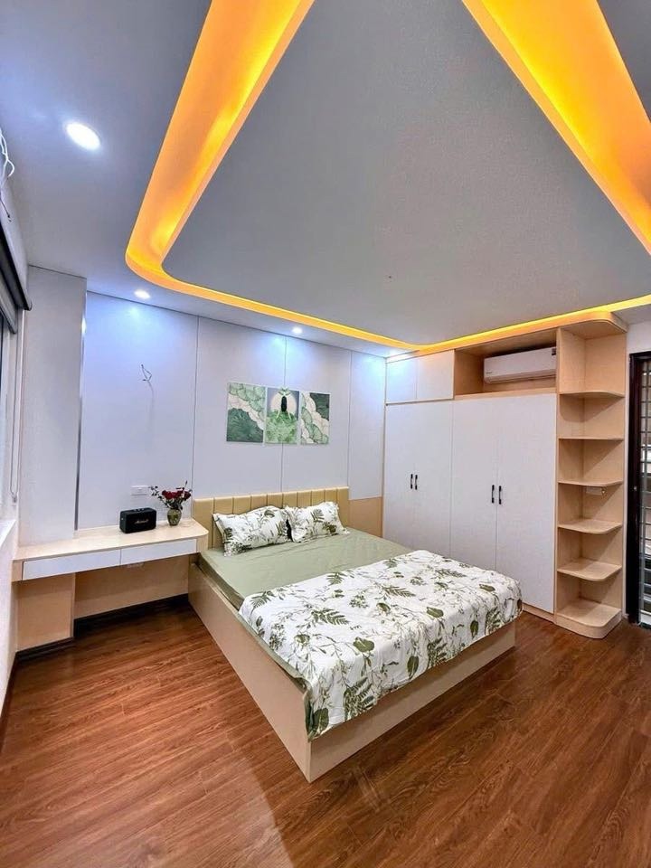 Khương Hạ - 5 Tầng Mới - Oto Đỗ - View Hồ - Giá 7.7 Tỷ