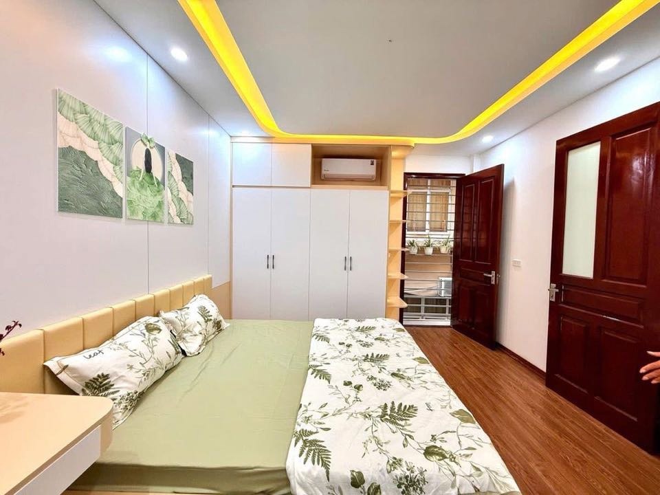 Khương Hạ - 5 Tầng Mới - Oto Đỗ - View Hồ - Giá 7.7 Tỷ