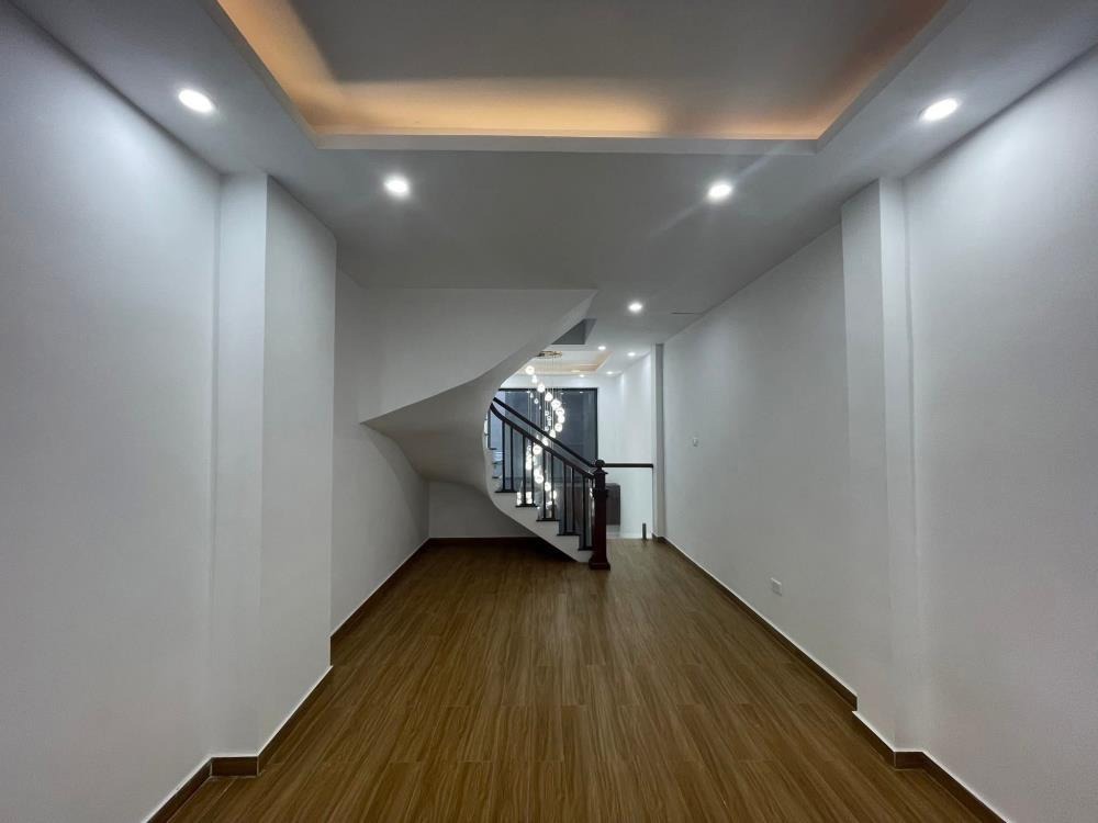 Nhà mới 5 tầng lô góc Thanh Xuân - Giá 7 tỷ (Sổ đỏ chính chủ)