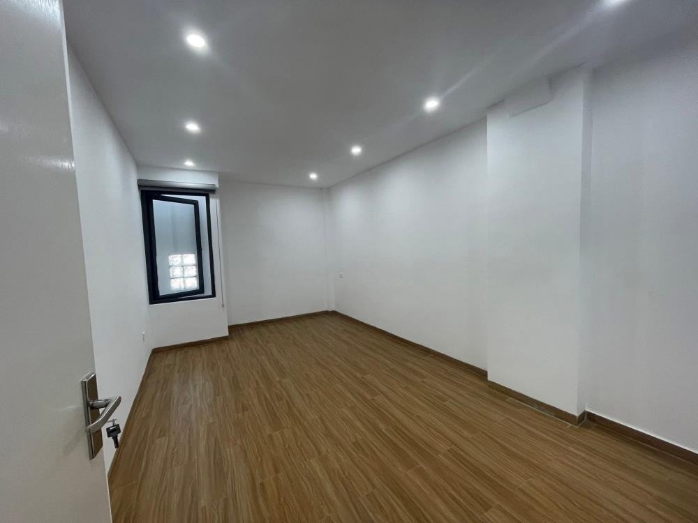 Nhà mới 5 tầng lô góc Thanh Xuân - Giá 7 tỷ (Sổ đỏ chính chủ)