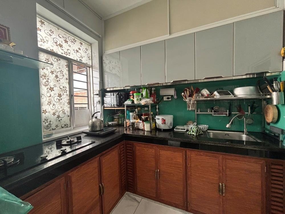 Bán Căn Góc Chung Cư Nguyễn Biểu Quận 5: Full Nội Thất, 2PN, Giá 2.85 Tỷ