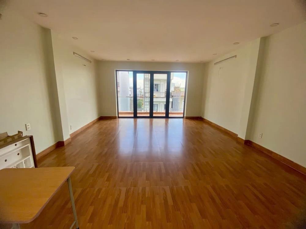 Nhà 4 Tầng, Hẻm 10m Nguyễn Hữu Tiến - 86m2, Giá Tốt
