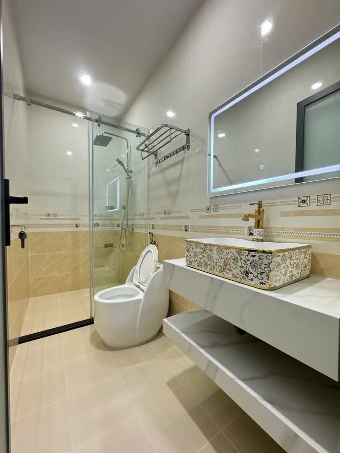 Biệt Thự Mini Tân Hương: 5PN, Hẻm 10m, Giá 7.75 Tỷ - Sở Hữu Ngay!