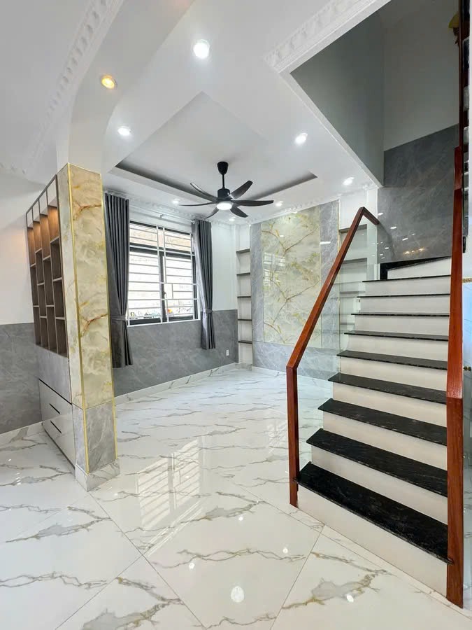 Biệt Thự Mini Tân Hương: 5PN, Hẻm 10m, Giá 7.75 Tỷ - Sở Hữu Ngay!