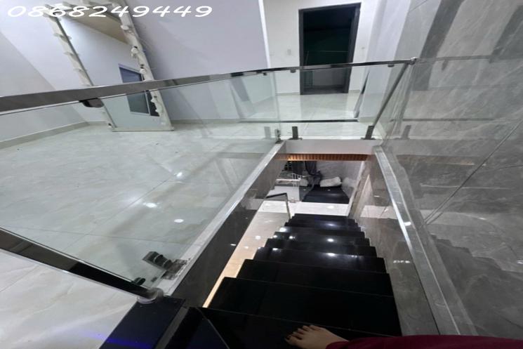 Bán nhà trung tâm Hải Châu, vài bước ra lê duẩn, 2 tầng rưỡi mà giá chỉ nhỉnh 3 tỷ