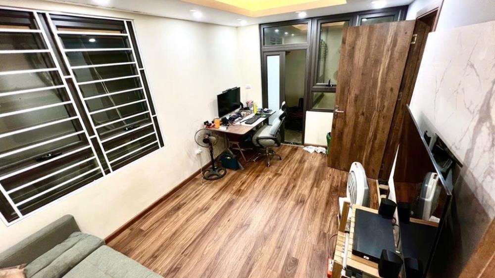 Nhà Đẹp Tôn Đức Thắng, Đống Đa: 33m2, 5 Tầng, Giá 6.95 Tỷ - Ngõ Ba Gác