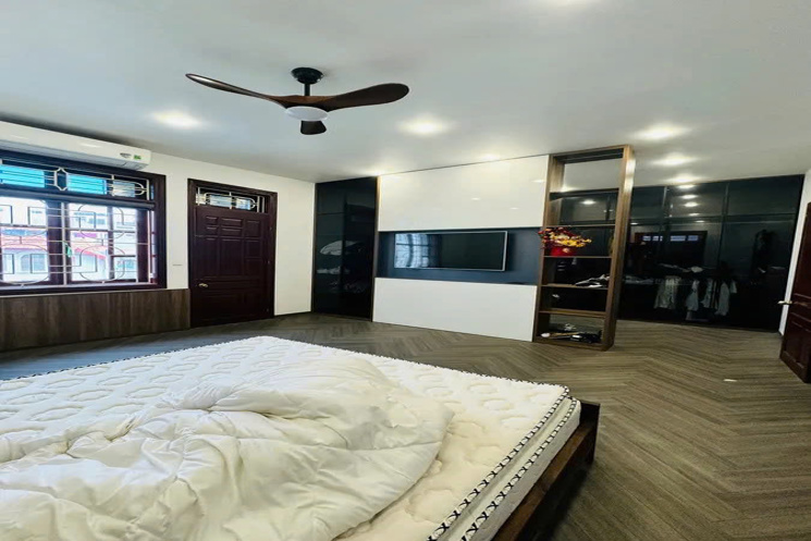 BIỆT THỰ SÂN VƯỜN MẶT PHỐ Ngọc Thụy 200m2 X 4 tầng, mặt tiền 12m, 25 tỷ Long Biên