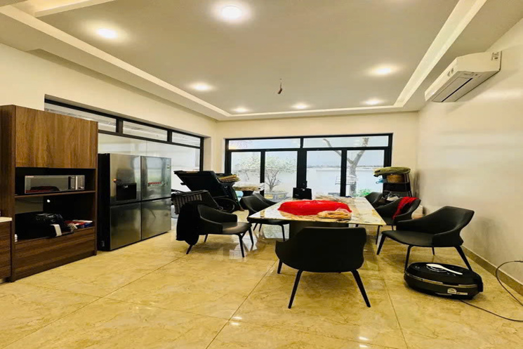 BIỆT THỰ SÂN VƯỜN MẶT PHỐ Ngọc Thụy 200m2 X 4 tầng, mặt tiền 12m, 25 tỷ Long Biên