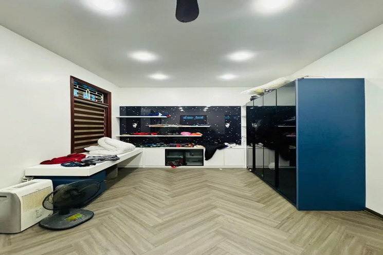 BIỆT THỰ SÂN VƯỜN MẶT PHỐ Ngọc Thụy 200m2 X 4 tầng, mặt tiền 12m, 25 tỷ Long Biên