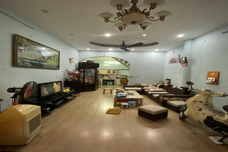 NHÀ TRUNG TÂM CẦU GIẤY GẦN PHỐ - VỊ TRÍ ĐẸP 50M RA PHỐ - NGÕ BA GÁC _ 5 TẦNG 6 NGỦ– 47M2 – 12 TỶ