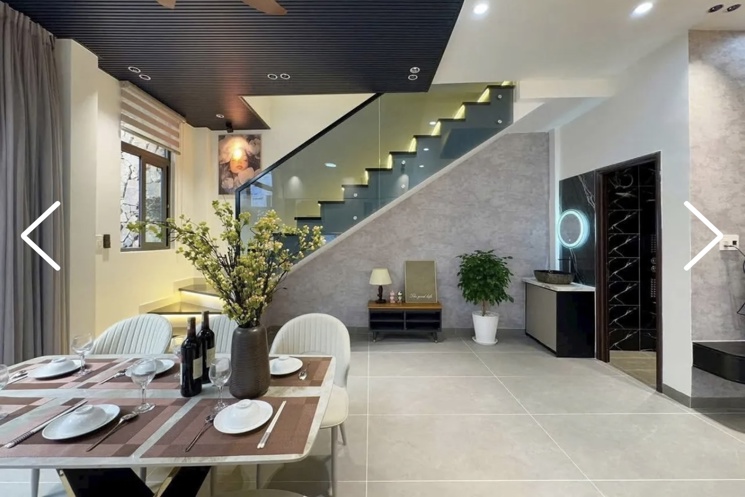 Villa 3 tầng đường Bắc Đẩu . DT:63m . Ngang 11m