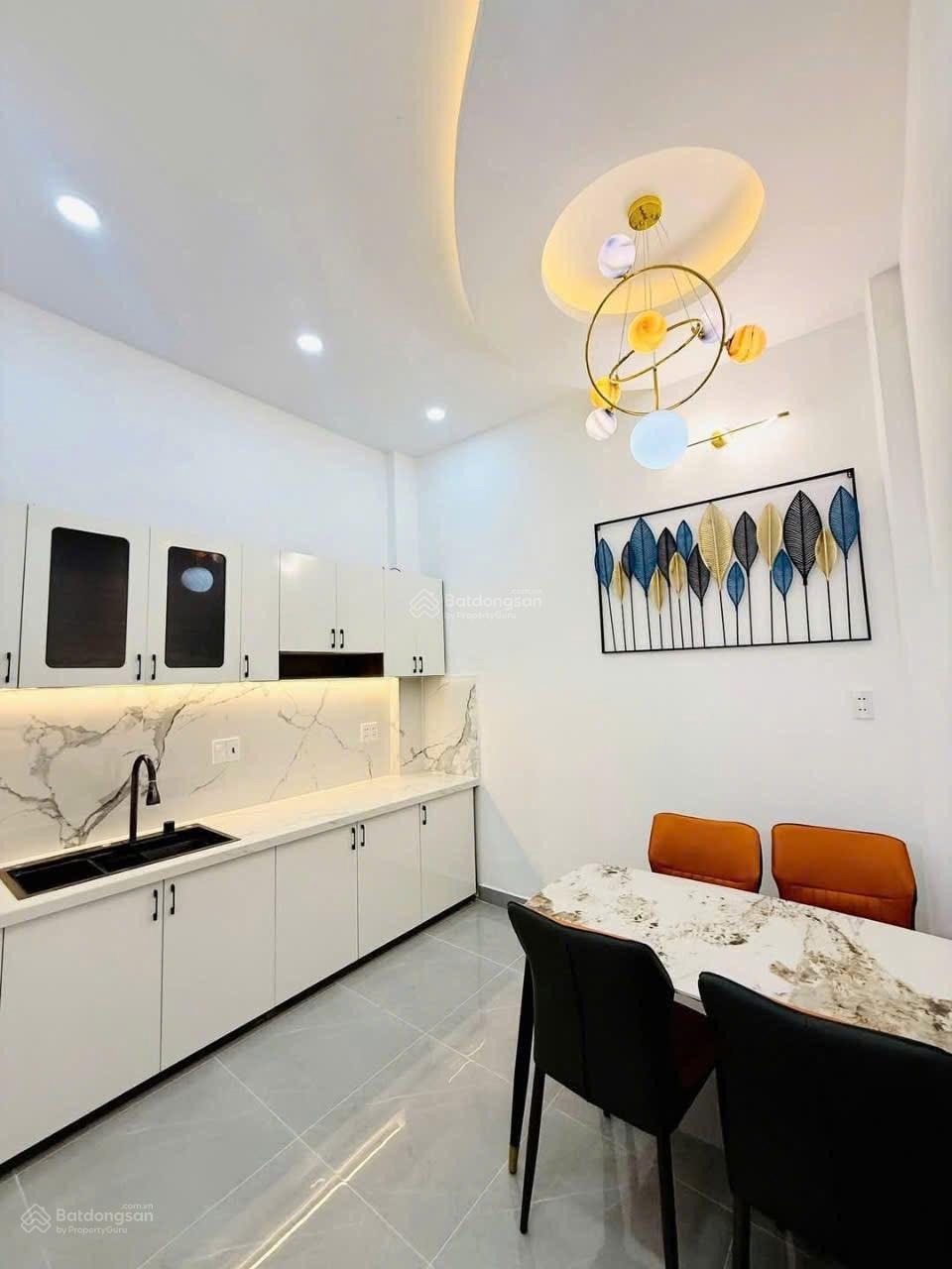 Bán Gấp Nhà Bình Thạnh 4 Tỷ - 1 Trệt 2 Lầu, 5x11m - Pháp Lý Rõ