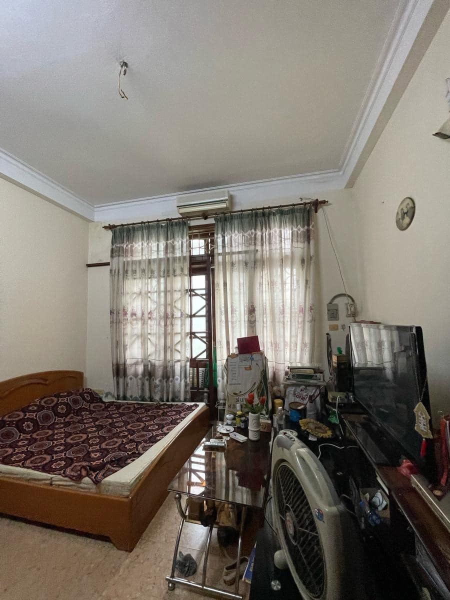 Bán nhà mặt phố Nguyễn Ngọc Nại 85m², 4 tầng, Vỉa hè rộng - 28 tỷ