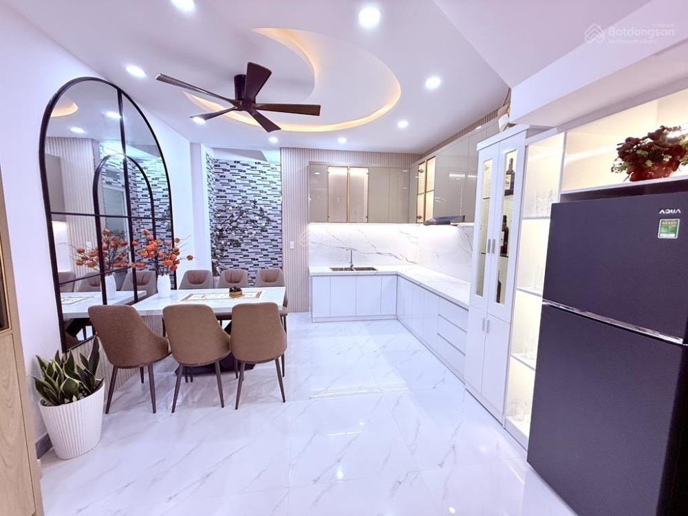 Bán Gấp Nhà Đẹp, Giá Tốt Tại Bình Thạnh - 4PN, Nội Thất Cao Cấp