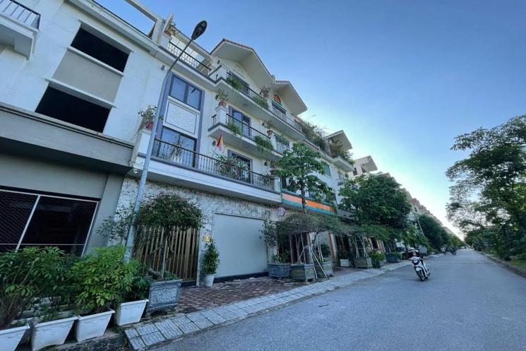 Bán Liền Kề KĐT Phú Lương 92mx4 tầng mt 8m, phân lô, ô tô vừa ở vừa kinh doanh 19.5 tỷ