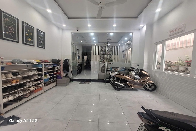 Bán nhà HXH quay đầu Cách Mạng Tháng 8, P15. Q10, 103m2, 5 tầng, ngang 6,1m