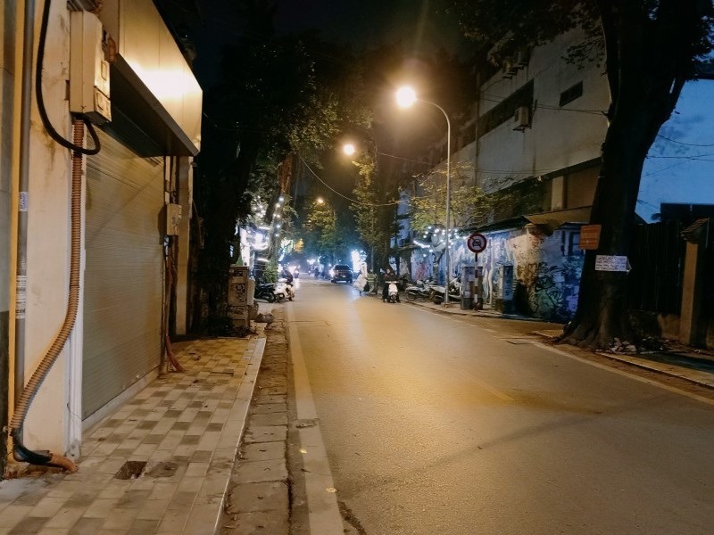 Bán Nhà Mặt Phố Tây Hồ - 86m2, 7 Tầng, View Hồ - 37.5 Tỷ