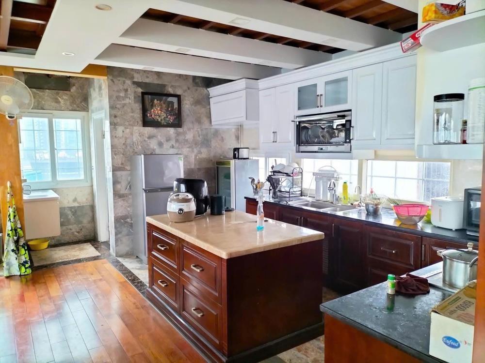 Bán nhà siêu hiếm Láng Hạ: 10 tầng, 125m2, mặt tiền 7m, view hồ Hoàng Cầu