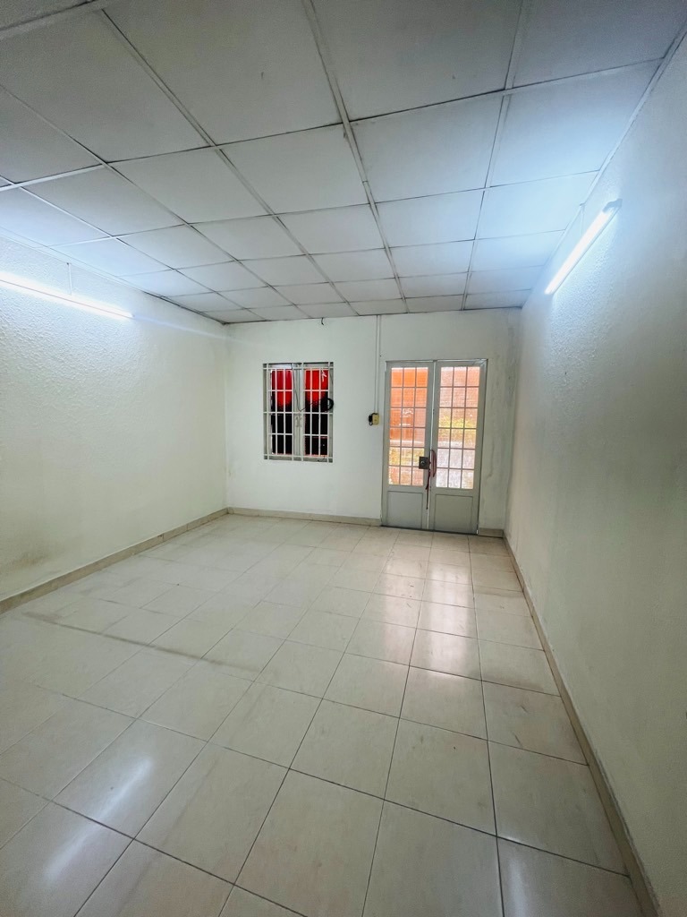 Bán Nhà Trường Chinh, Tân Bình: 72m2, 2 Tầng, Giá 7.4 Tỷ - Vị Trí Đắc Địa