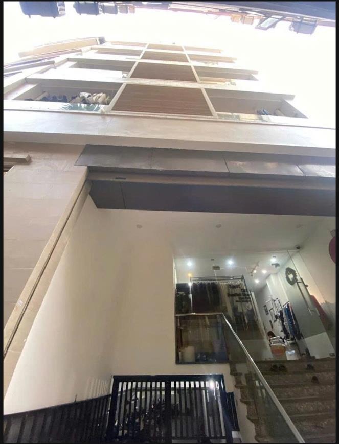 Siêu phẩm Trần Duy Hưng: Tòa nhà 8 tầng, 148m2, Doanh thu 150tr/th, Vị trí VIP
